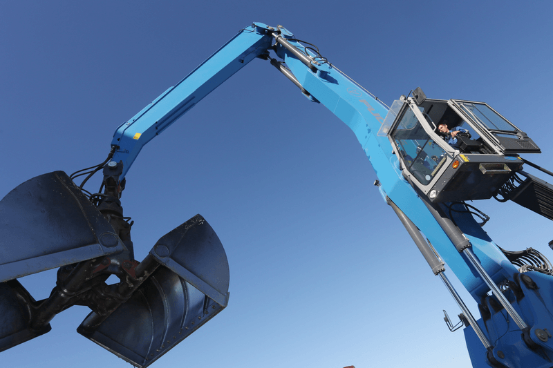 Bagger bei Viela Export GmbH
